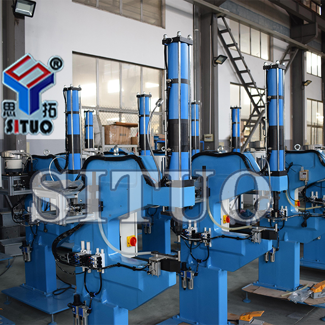 無錫思拓壓鉚機：重塑金屬加工新標(biāo)準(zhǔn)